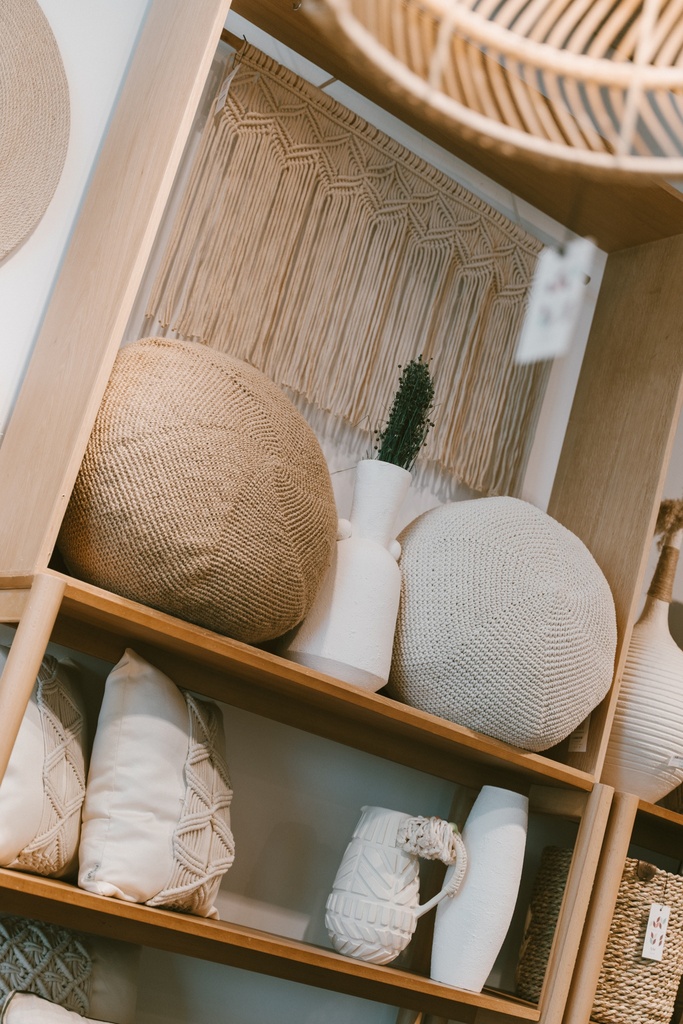 Wheat-Spike Floor Pouf