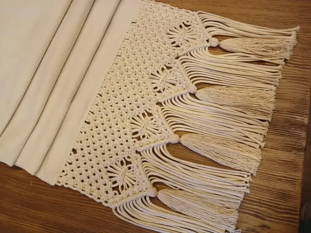 [ha000500] Square Pattern Table Runner.webp