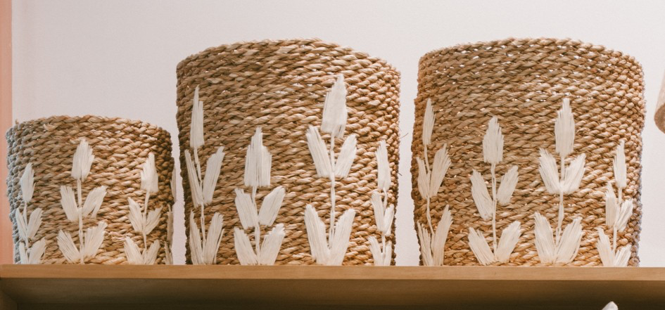 [2300013] Halfa Cup Basket Leaf-embroidery (20 X 20 CM).webp