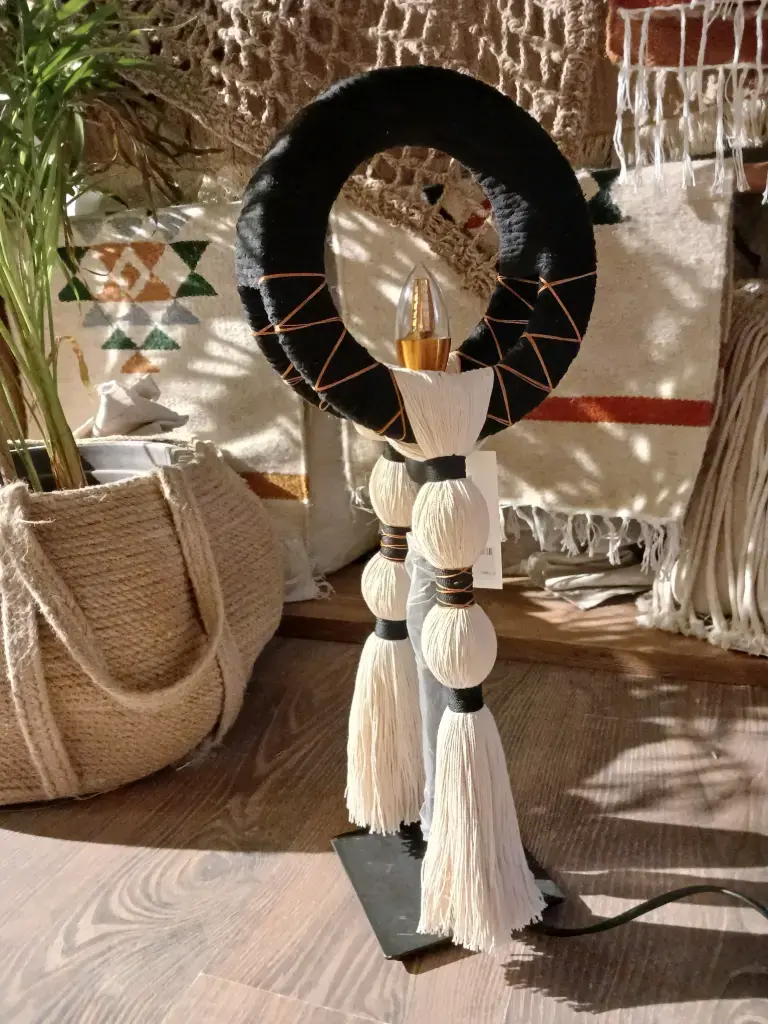 [l000ML200] Moon Lamp.webp