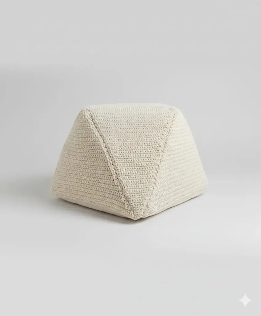 Diagrid Pouf