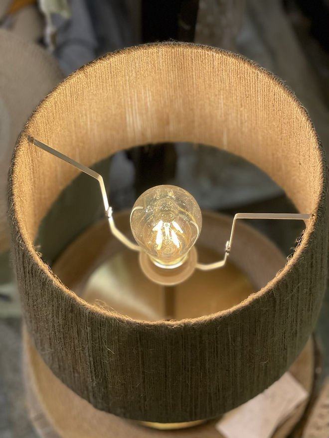 Table lamp