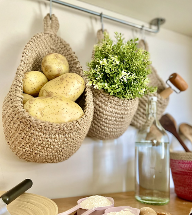 [b00021cj] Hanging storage basket set of 3