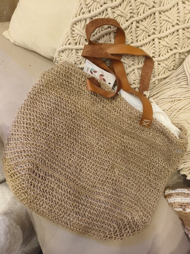 [f00011cj] Triangle jute bag