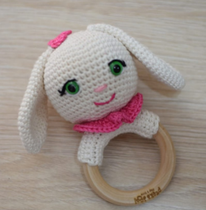 [2500R007] HOPS THE RABBIT RATTLE