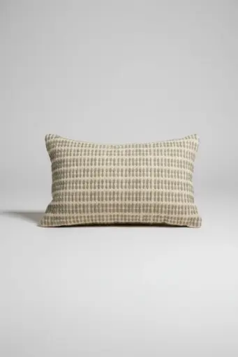 Dash-Line Cushion
