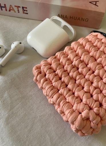 [F000capc] Crocheted AirPod case