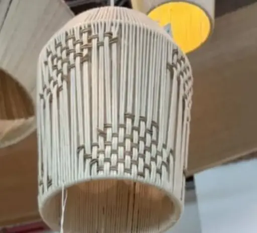 [l000600dc] Decorated Chandelier